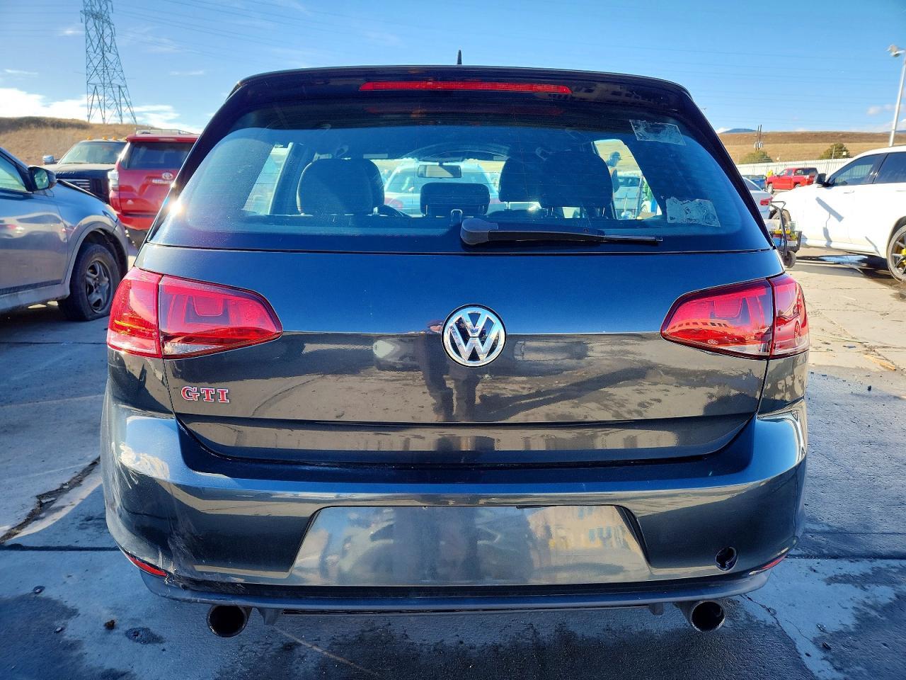 2017 VOLKSWAGEN GTI