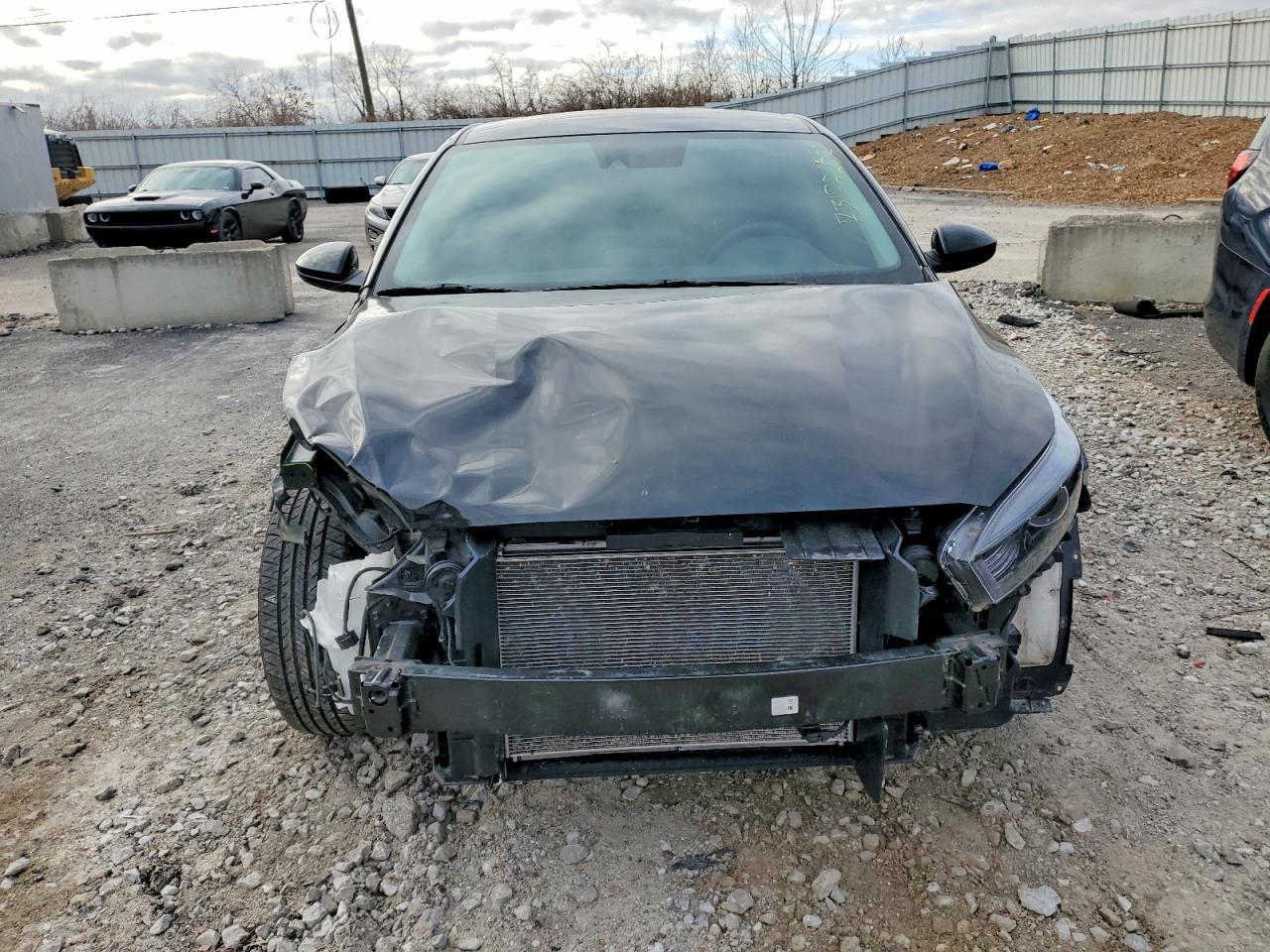 2023 KIA FORTE