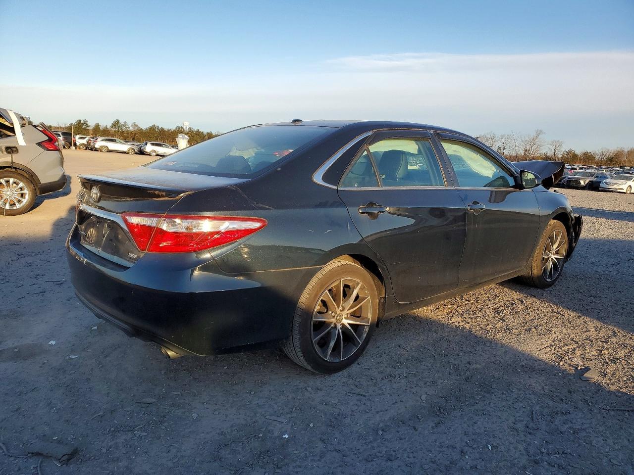 2017 TOYOTA CAMRY