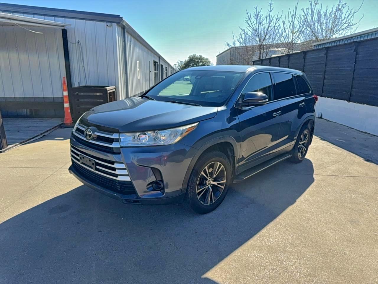 2019 TOYOTA HIGHLANDER