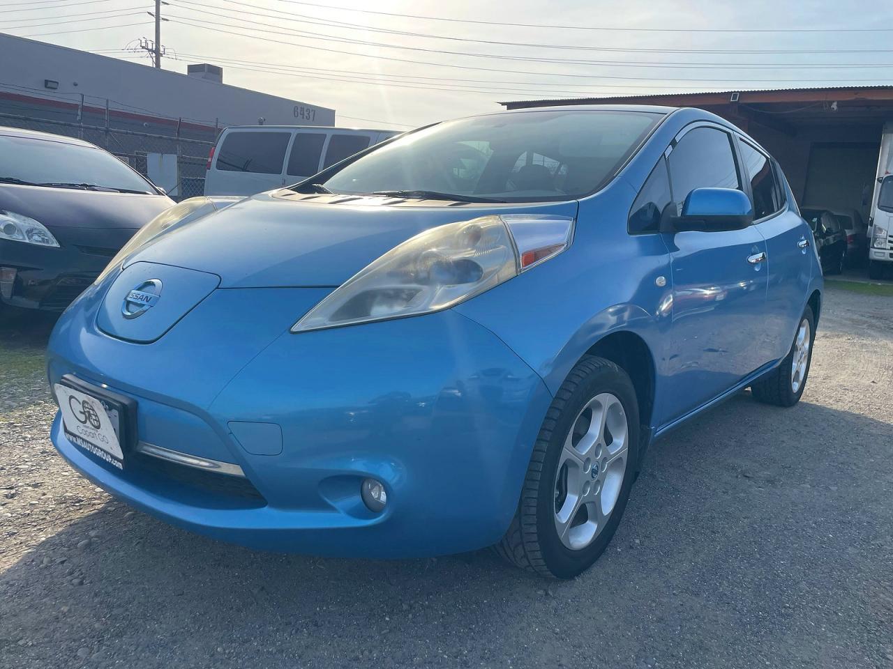 2011 NISSAN LEAF