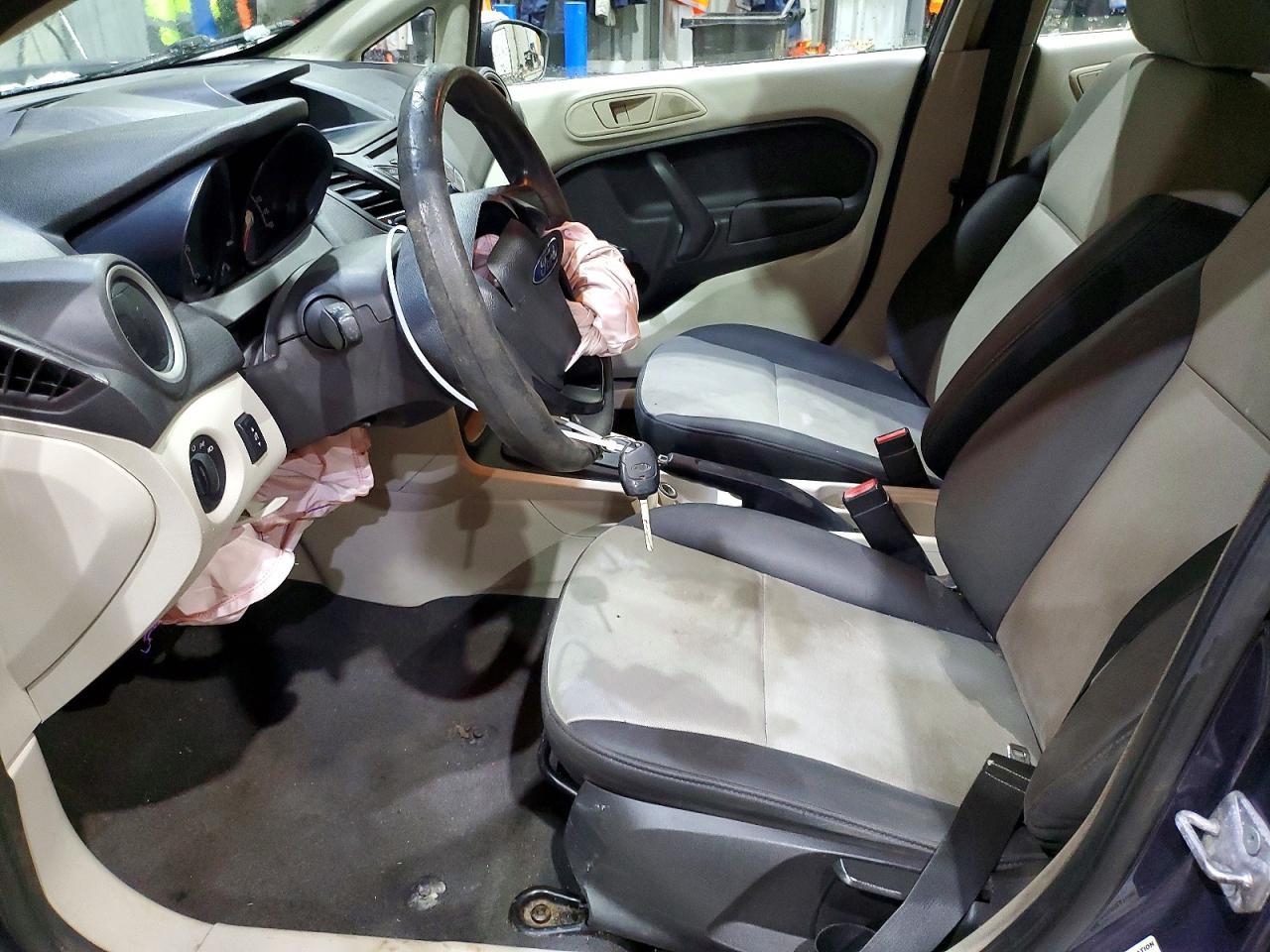 2012 FORD Fiesta