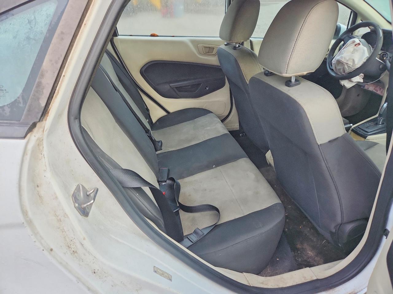 2013 FORD Fiesta