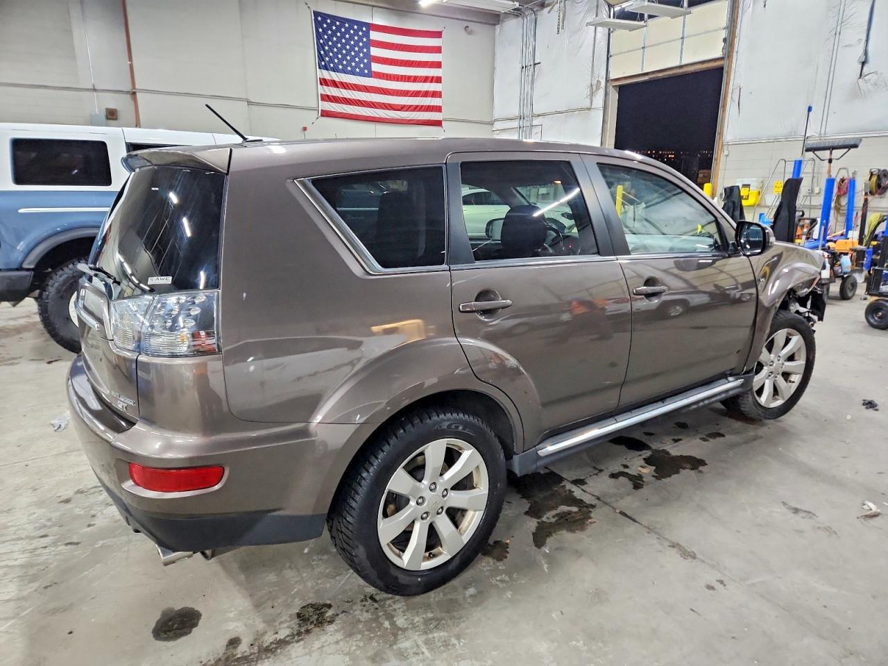 2012 MITSUBISHI outlander