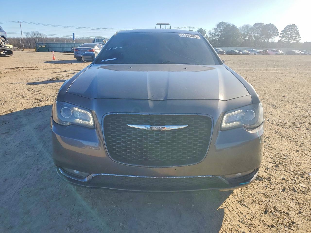 2019 CHRYSLER 300