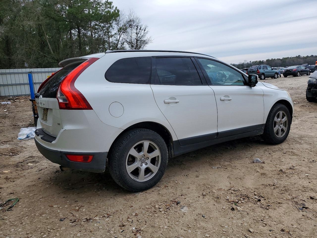 2010 VOLVO XC60