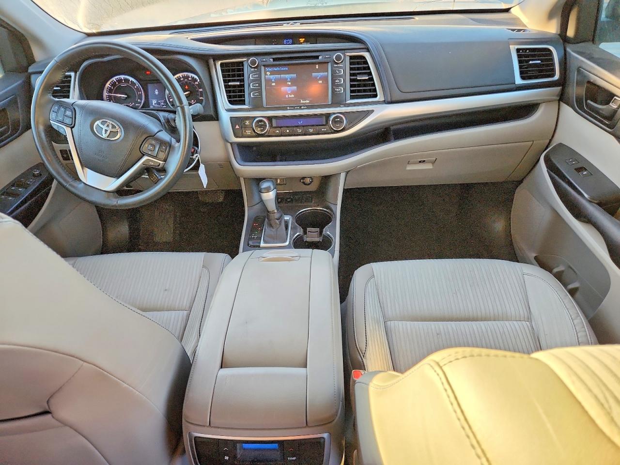 2016 TOYOTA HIGHLANDER