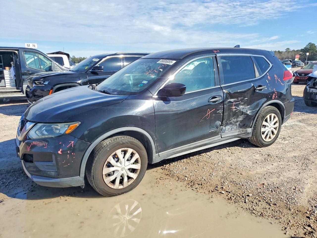 2017 NISSAN ROGUE