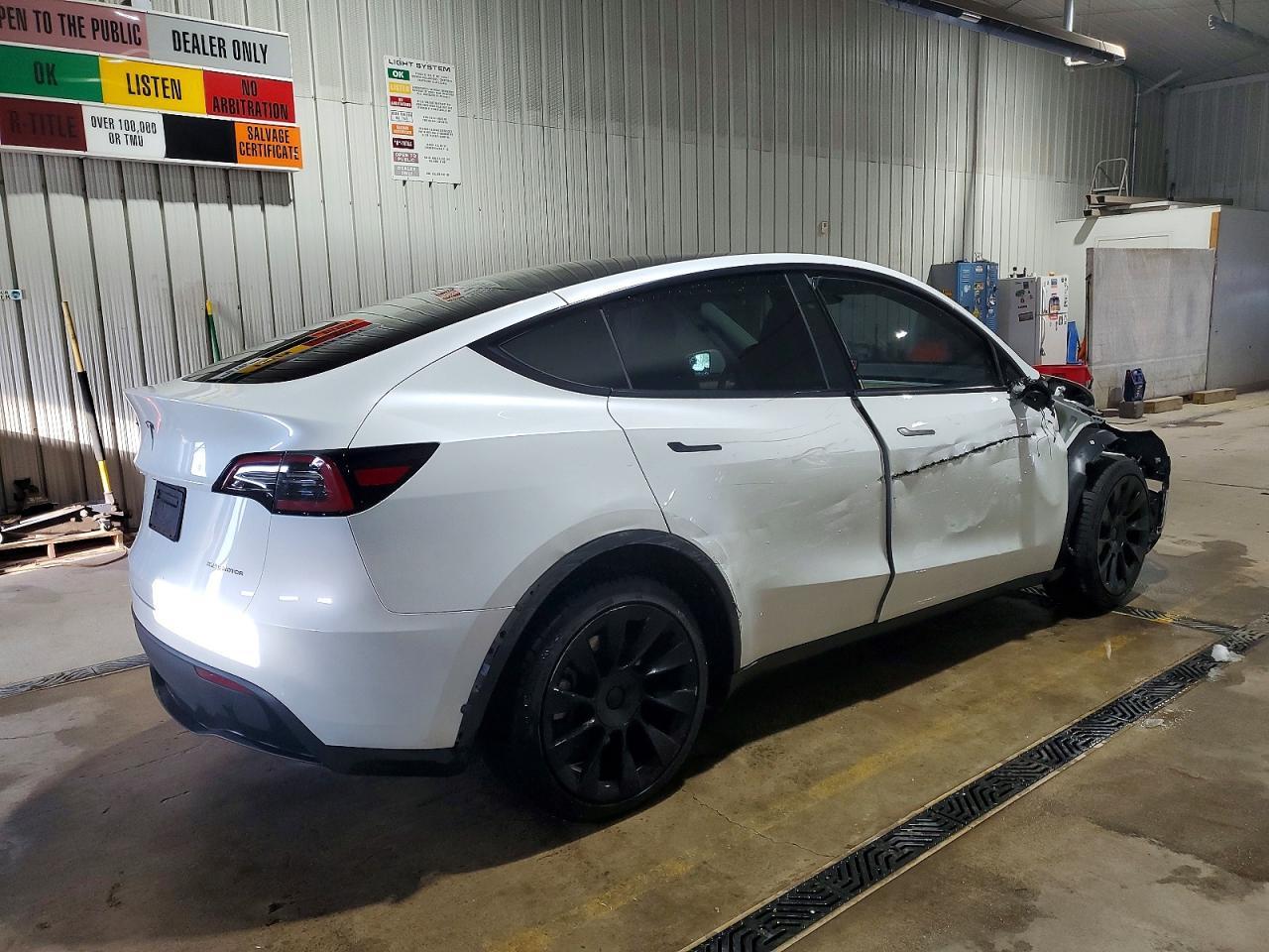 2023 TESLA MODEL Y