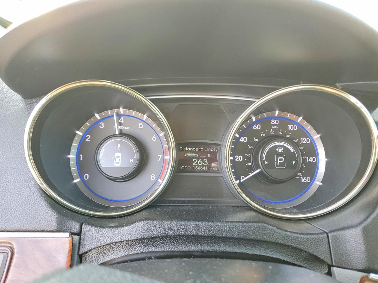 2011 HYUNDAI SONATA