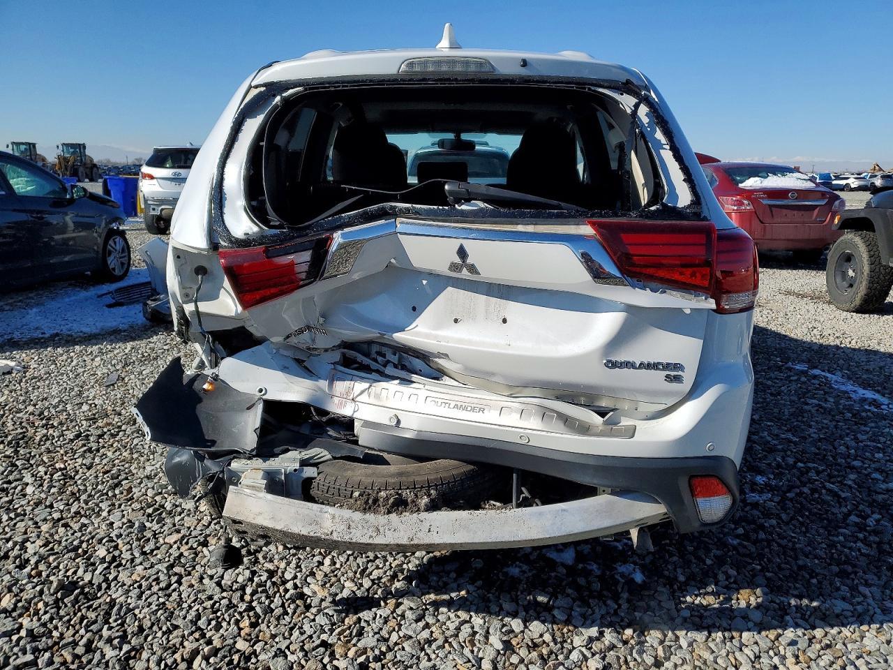 2018 MITSUBISHI outlander