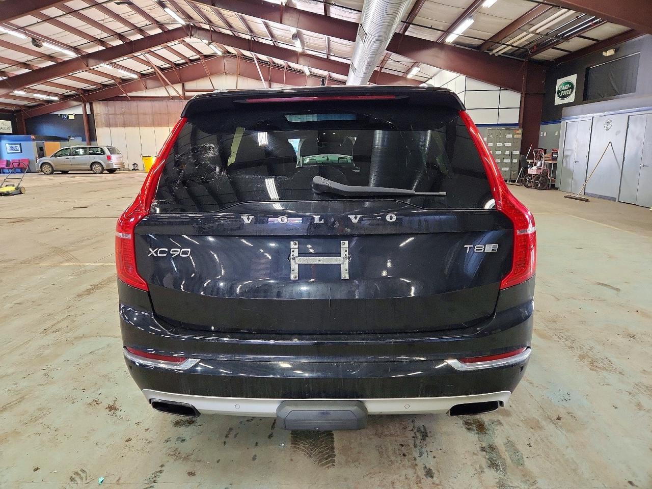 2016 VOLVO XC90