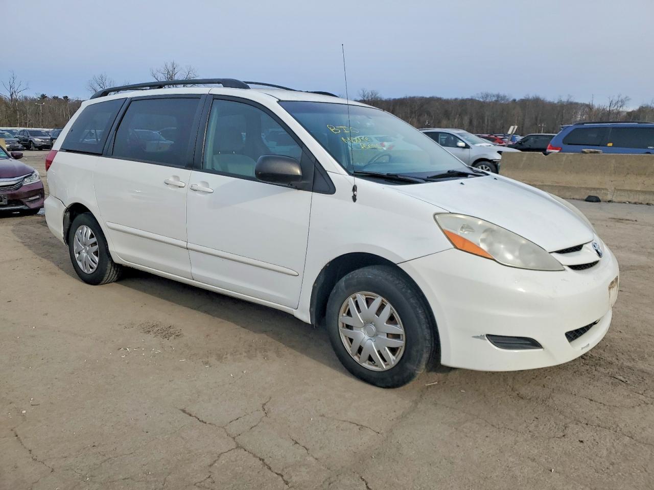 2007 TOYOTA SIENNA