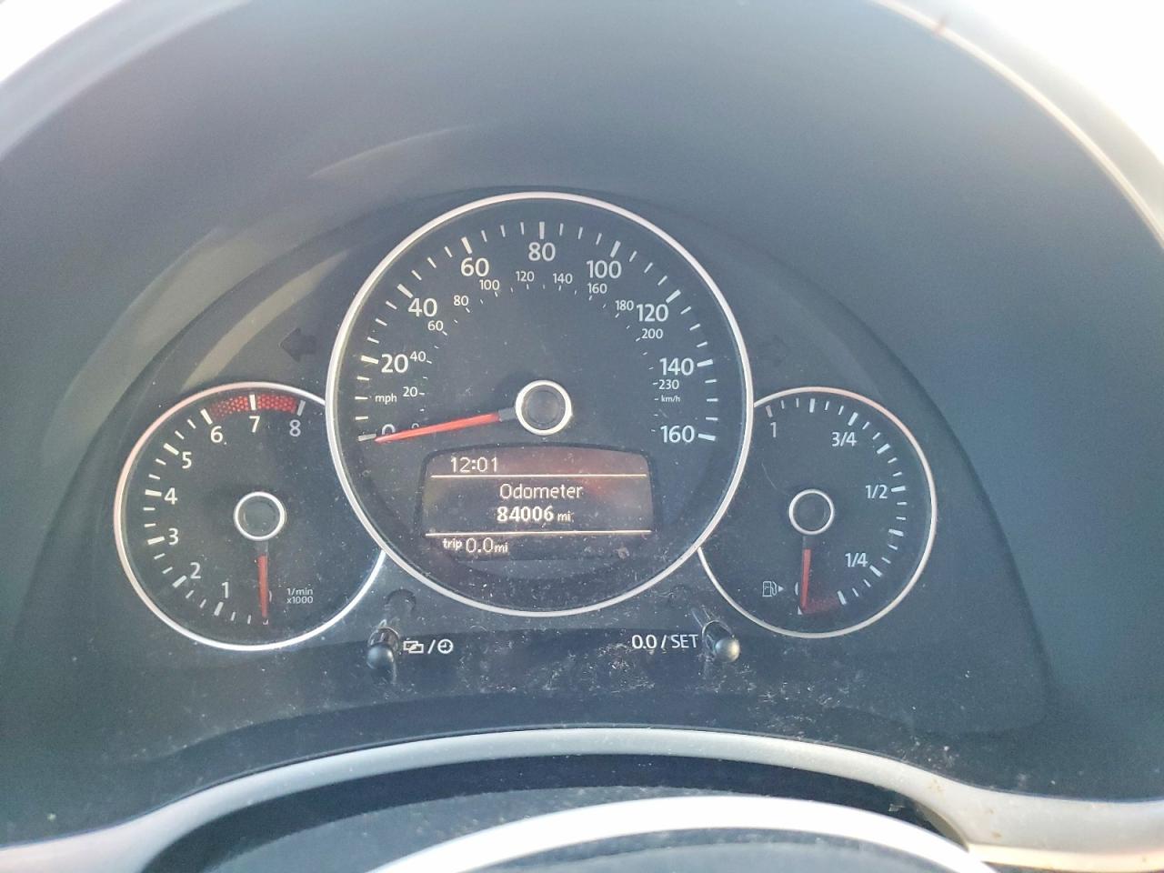 2012 VOLKSWAGEN Beetle