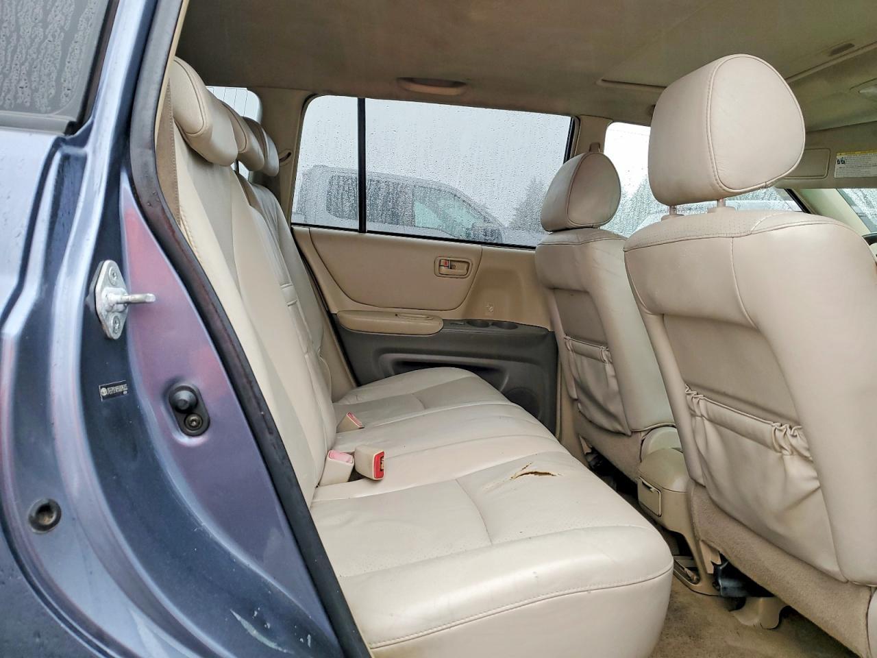 2005 TOYOTA HIGHLANDER