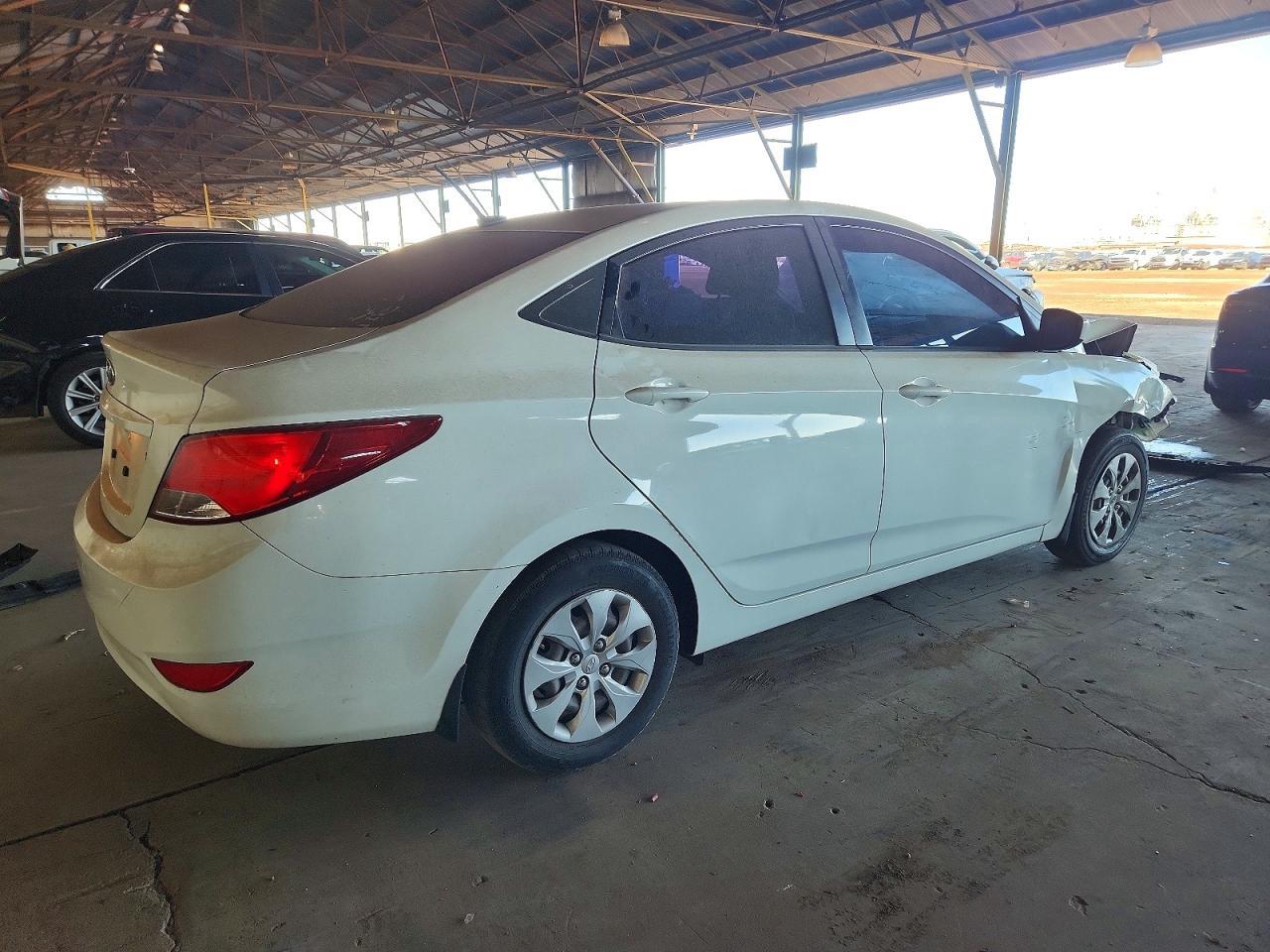 2015 HYUNDAI ACCENT