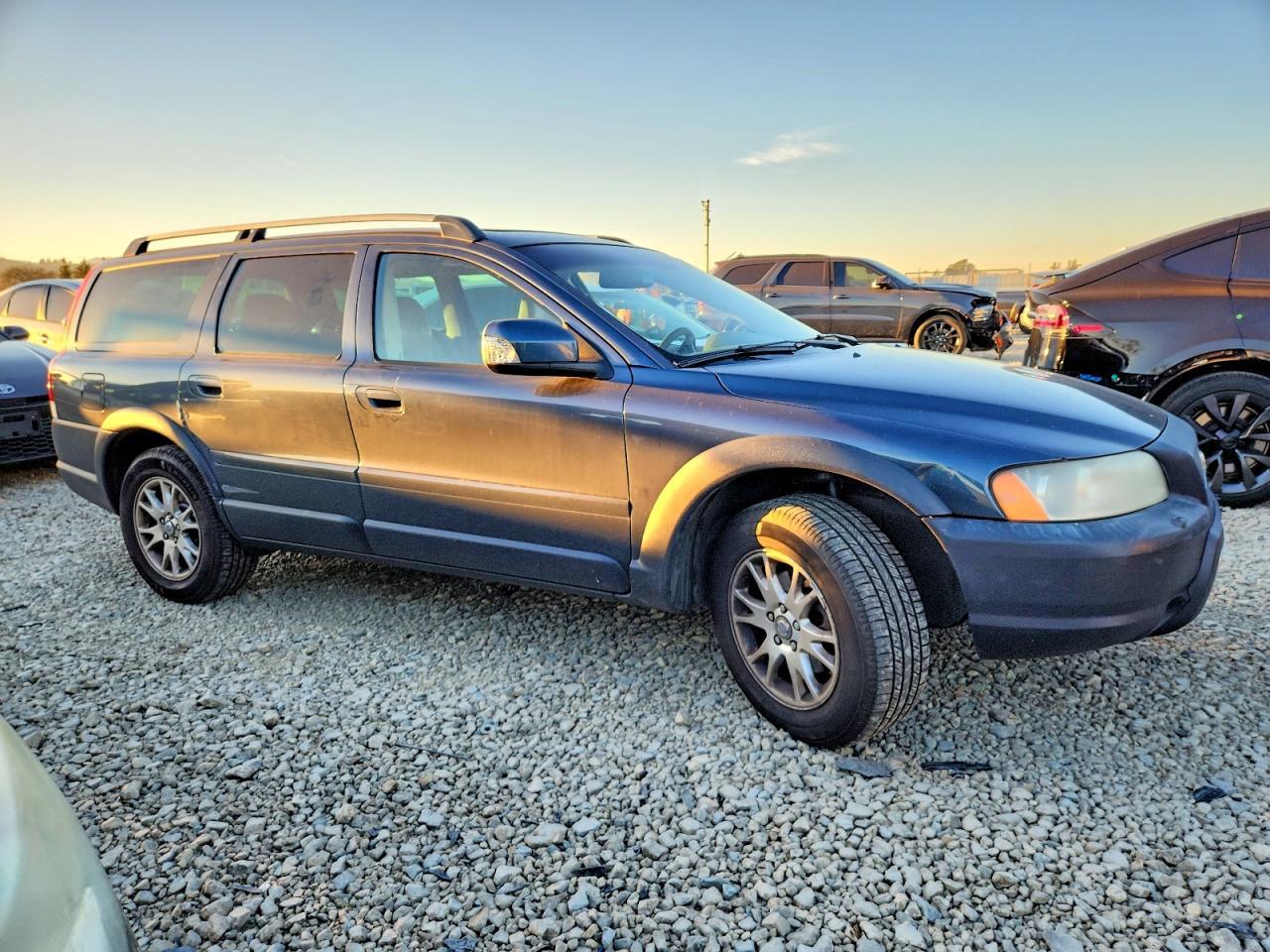 2007 VOLVO XC70