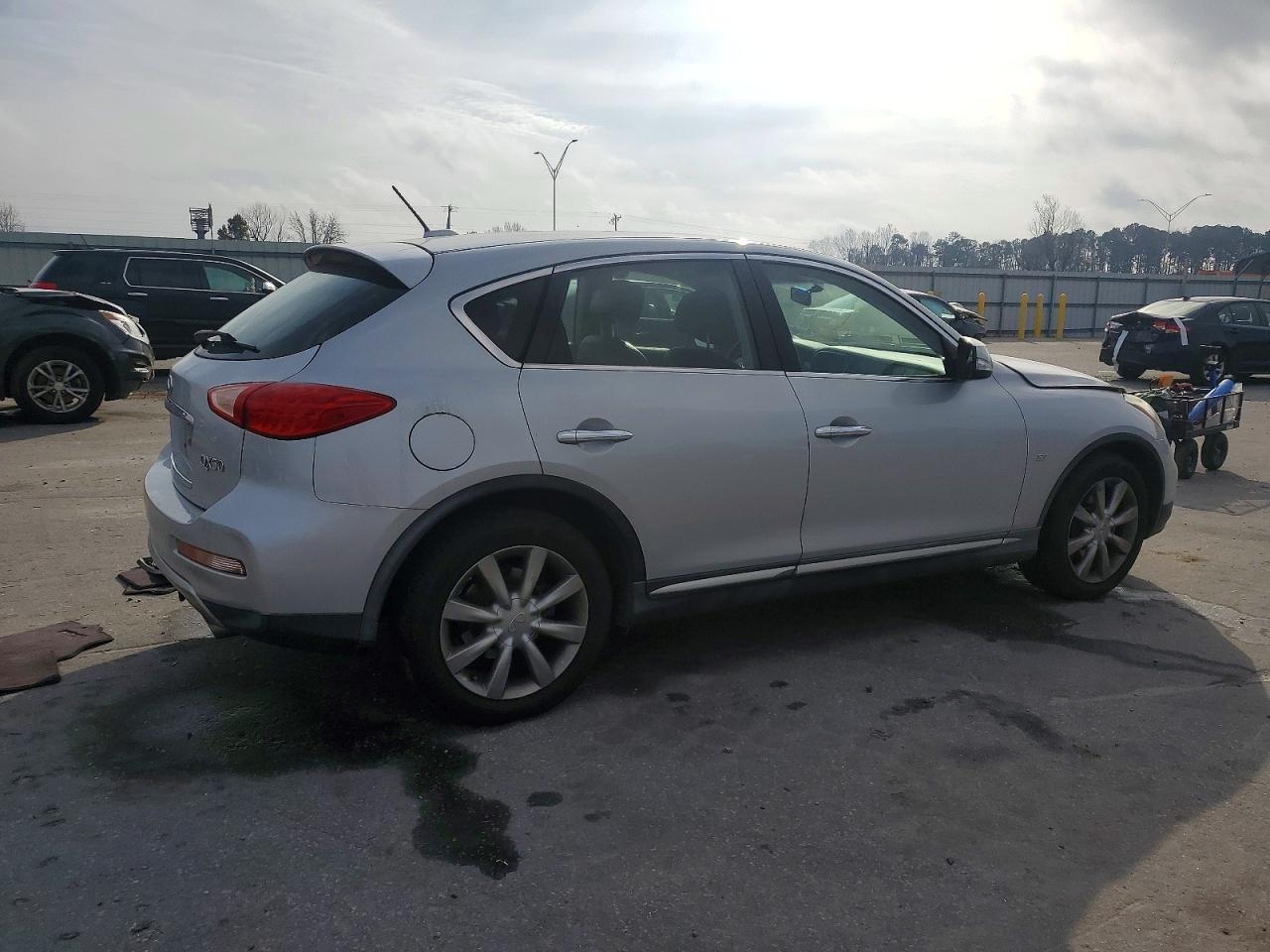 2016 INFINITI QX50
