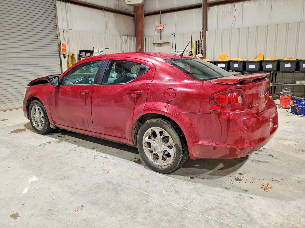 2014 DODGE Avenger
