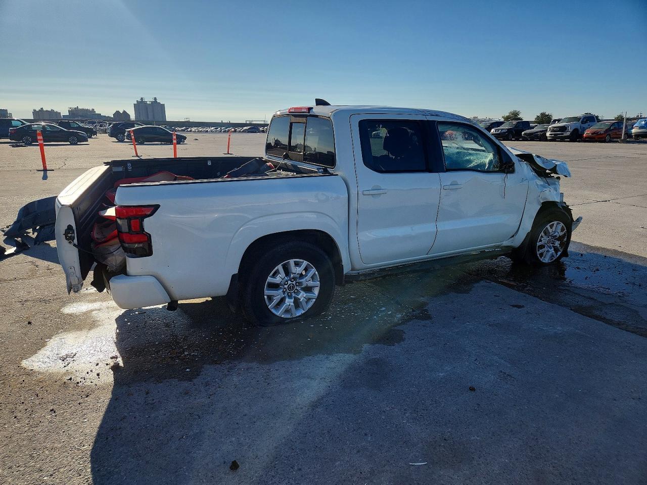 2022 NISSAN Frontier