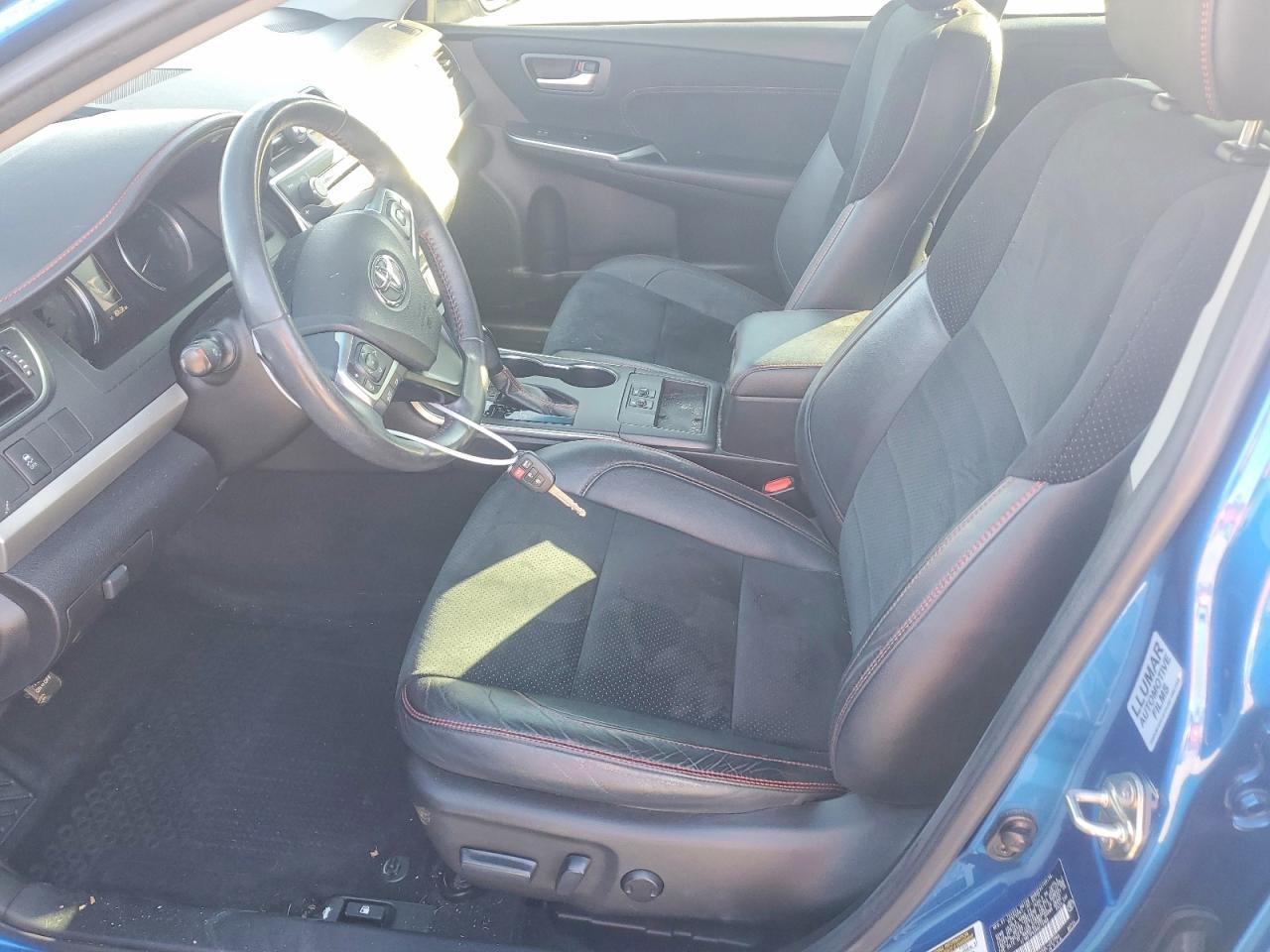 2017 TOYOTA CAMRY