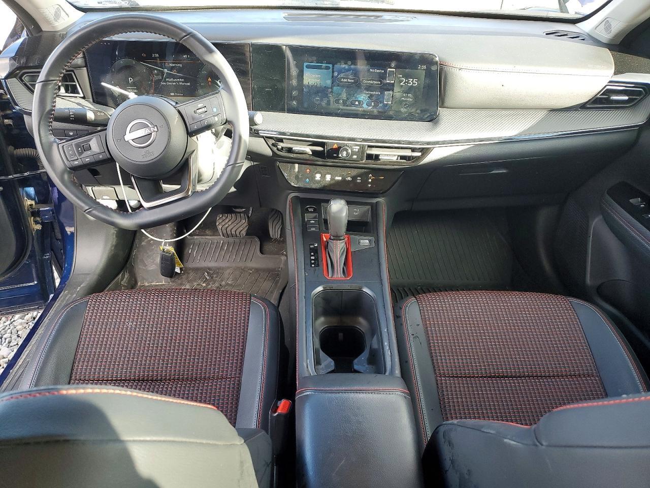2025 NISSAN KICKS