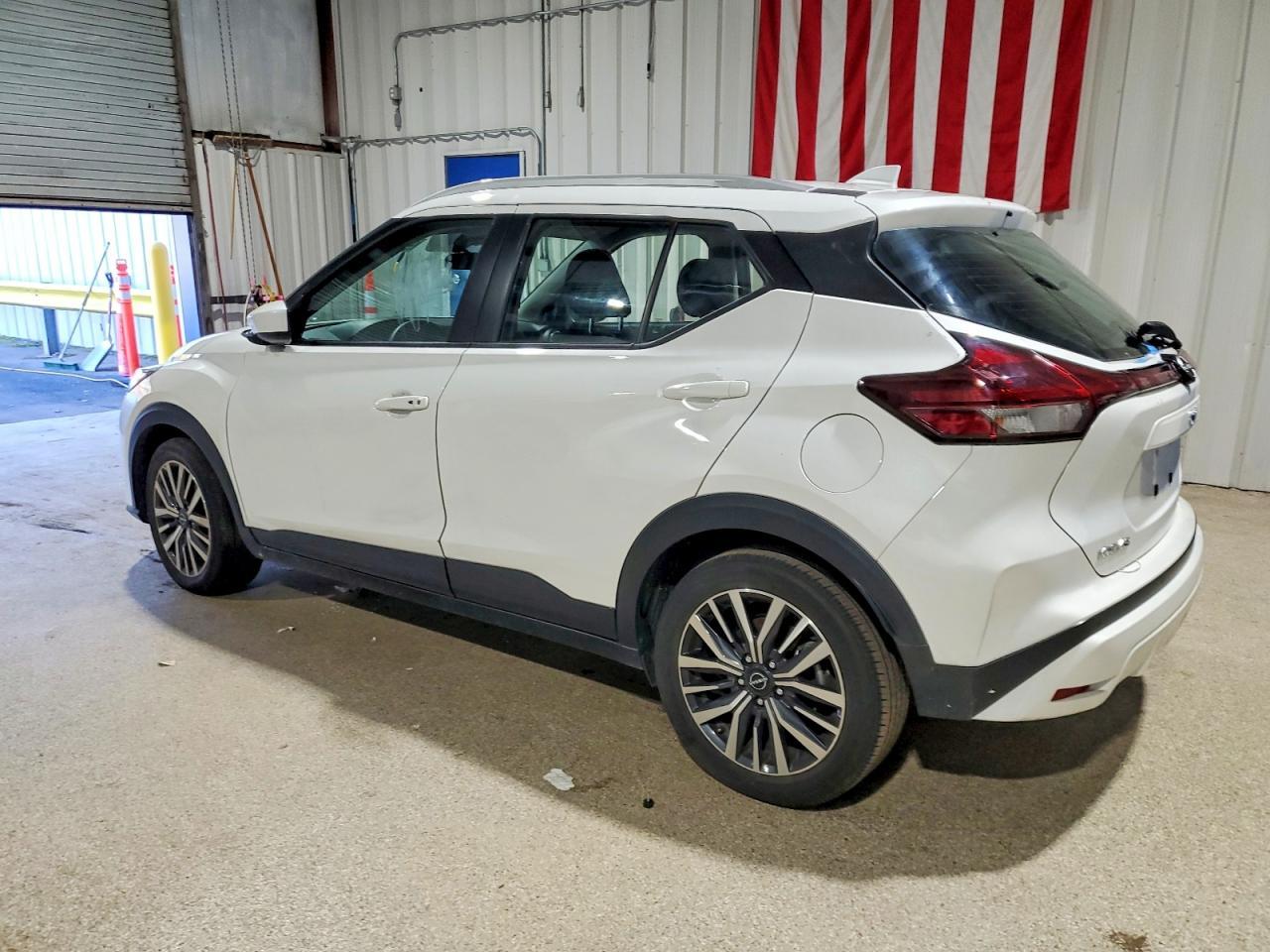2023 NISSAN KICKS