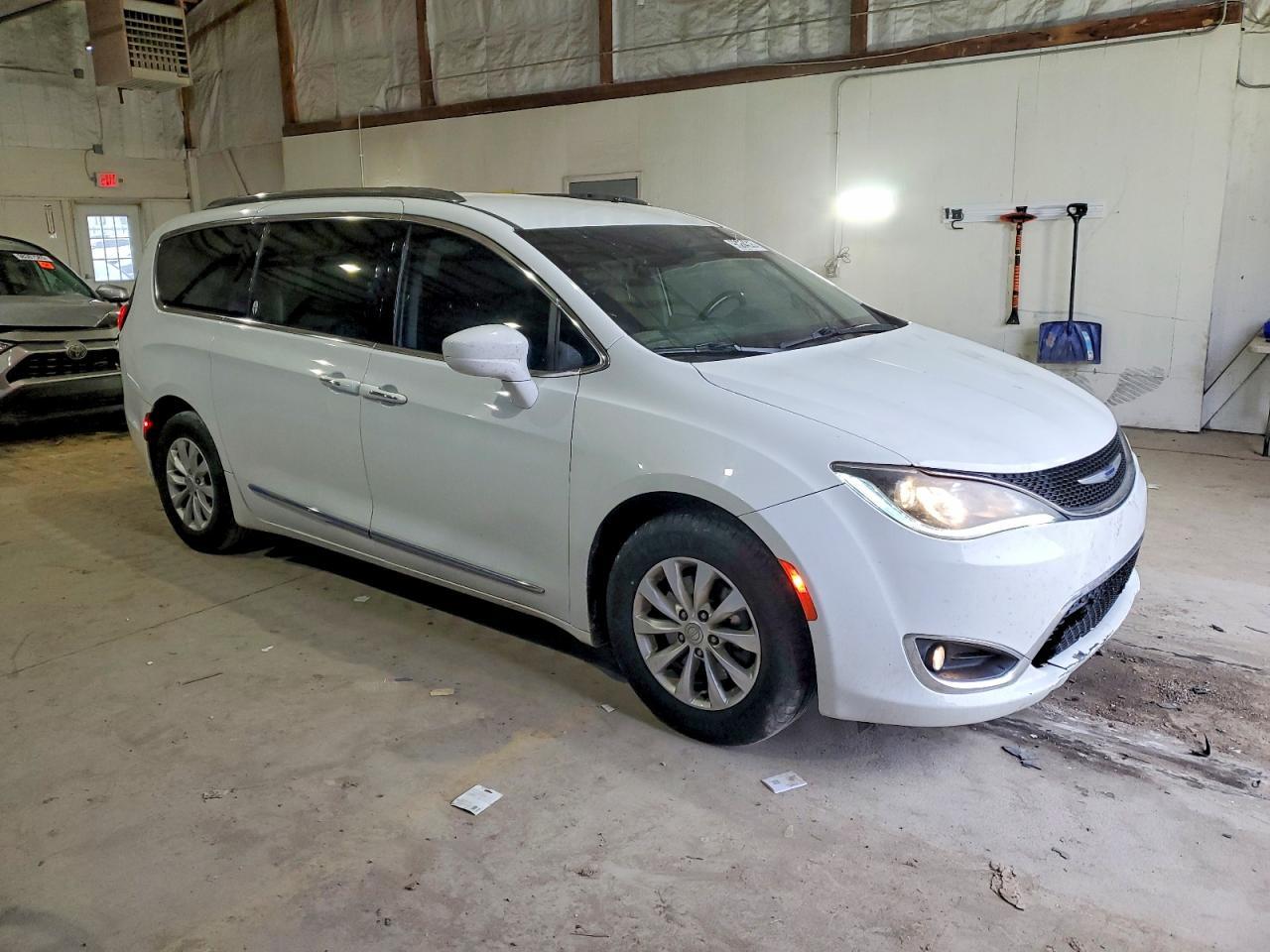 2019 CHRYSLER Pacifica