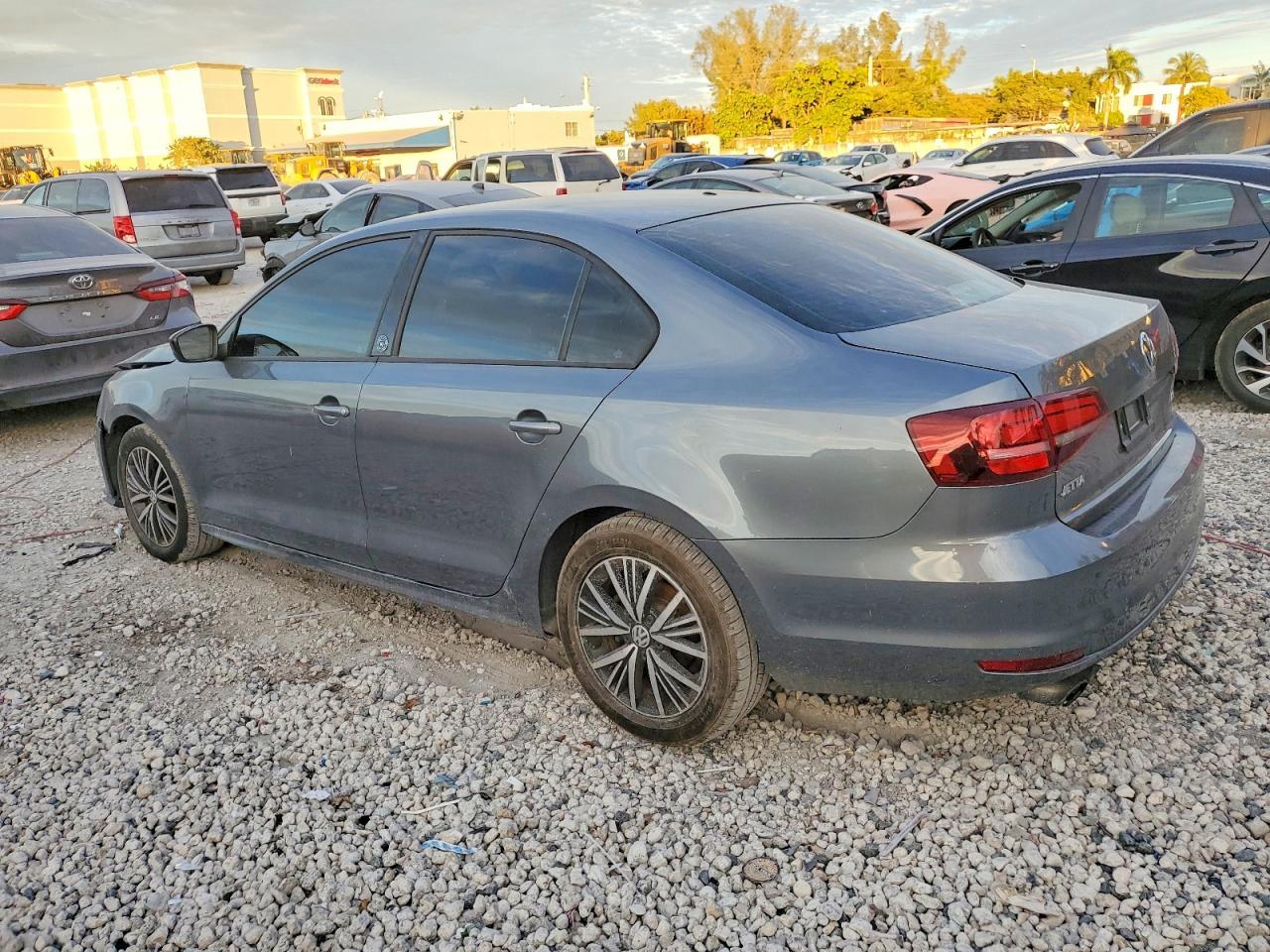 2018 VOLKSWAGEN JETTA