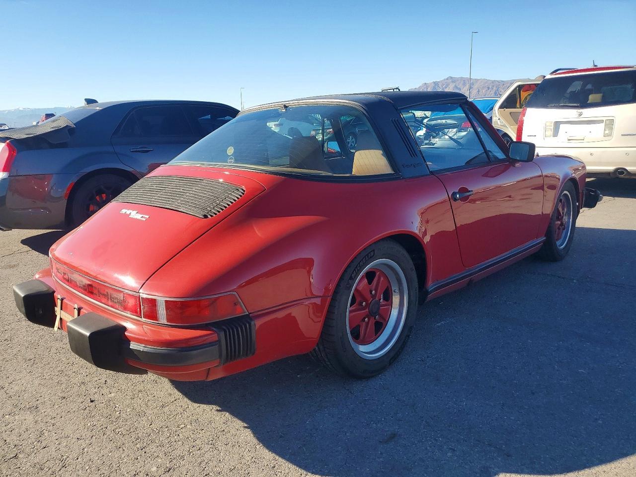 1982 PORSCHE 911