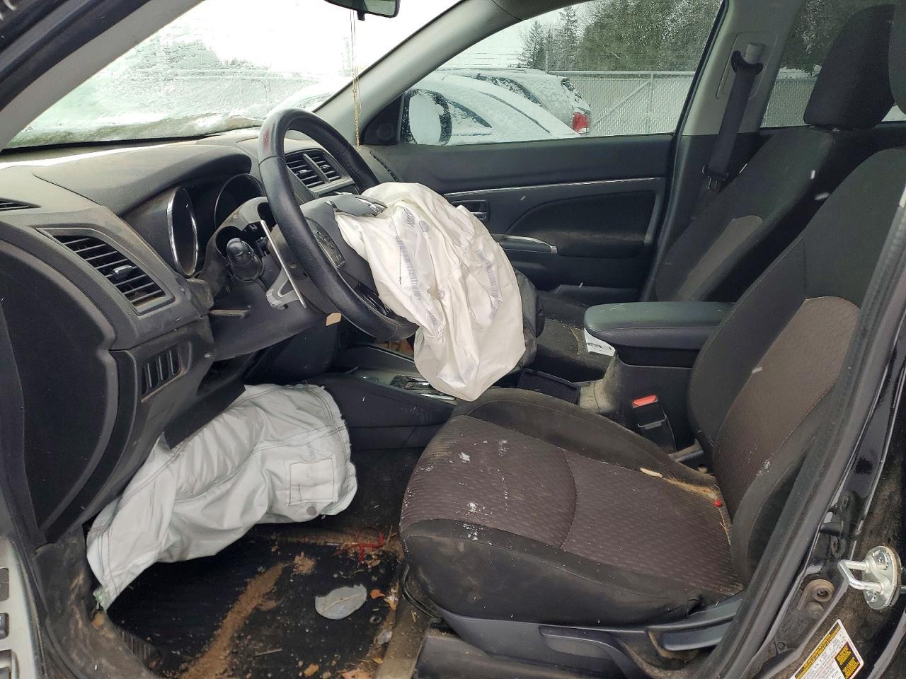 2018 MITSUBISHI RVR