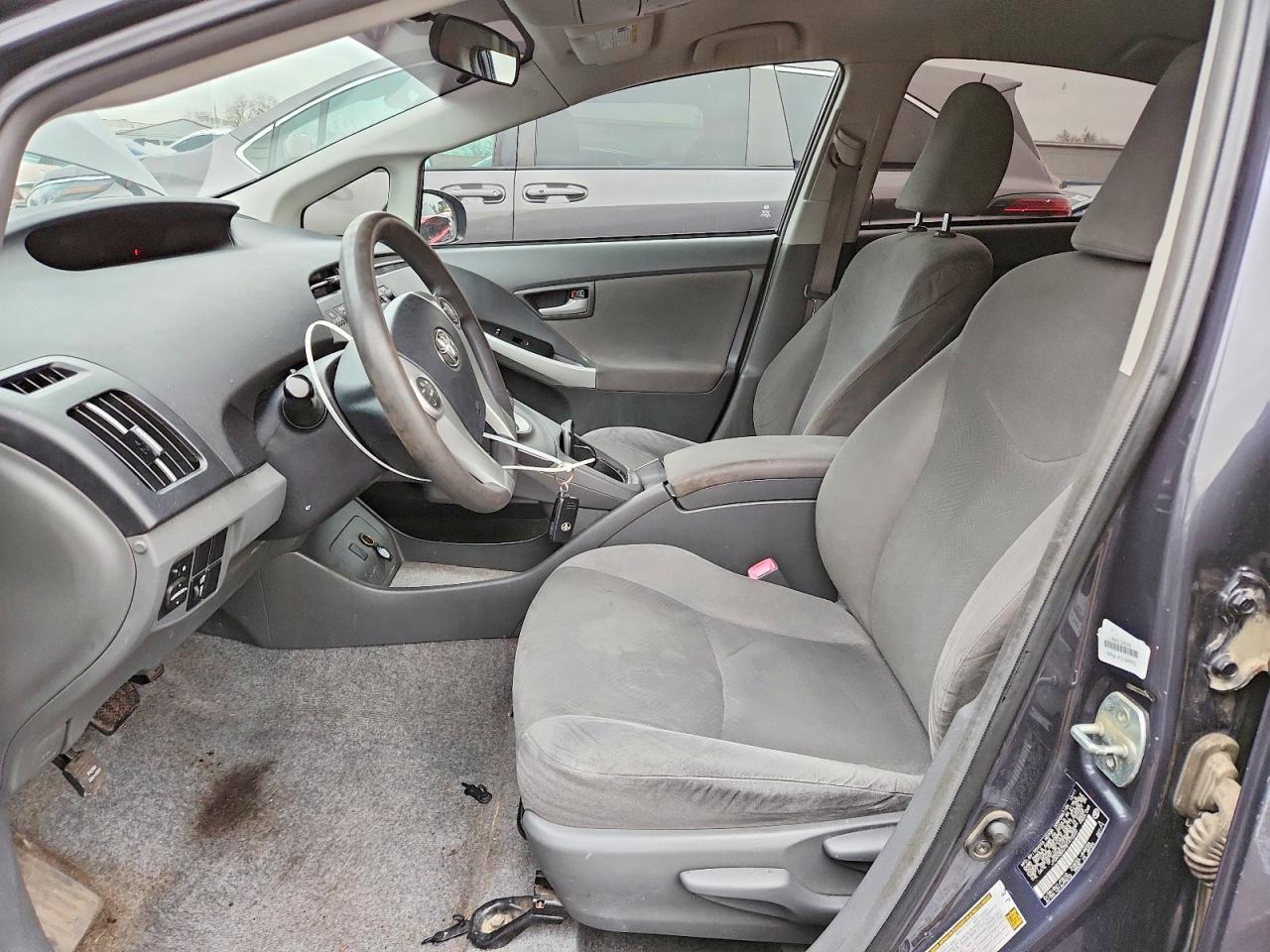 2011 TOYOTA PRIUS