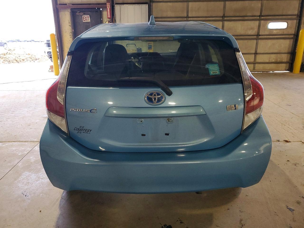 2015 TOYOTA Prius c
