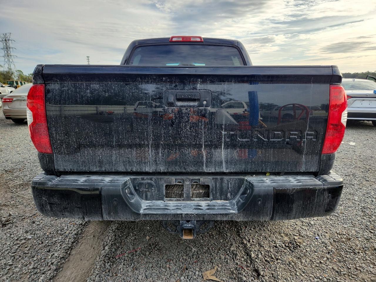 2016 TOYOTA TUNDRA