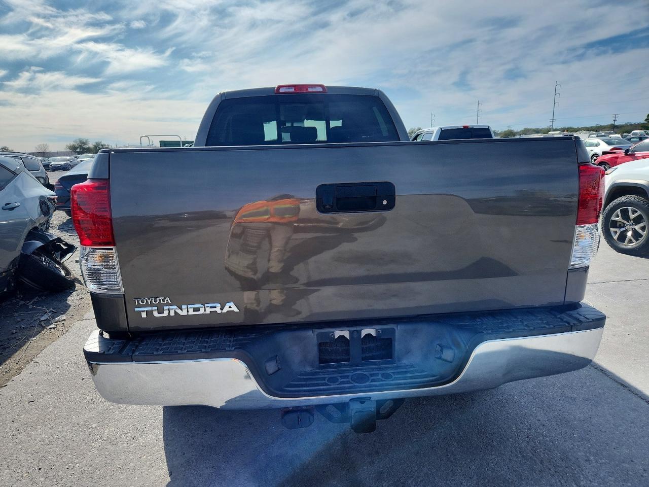 2012 TOYOTA TUNDRA