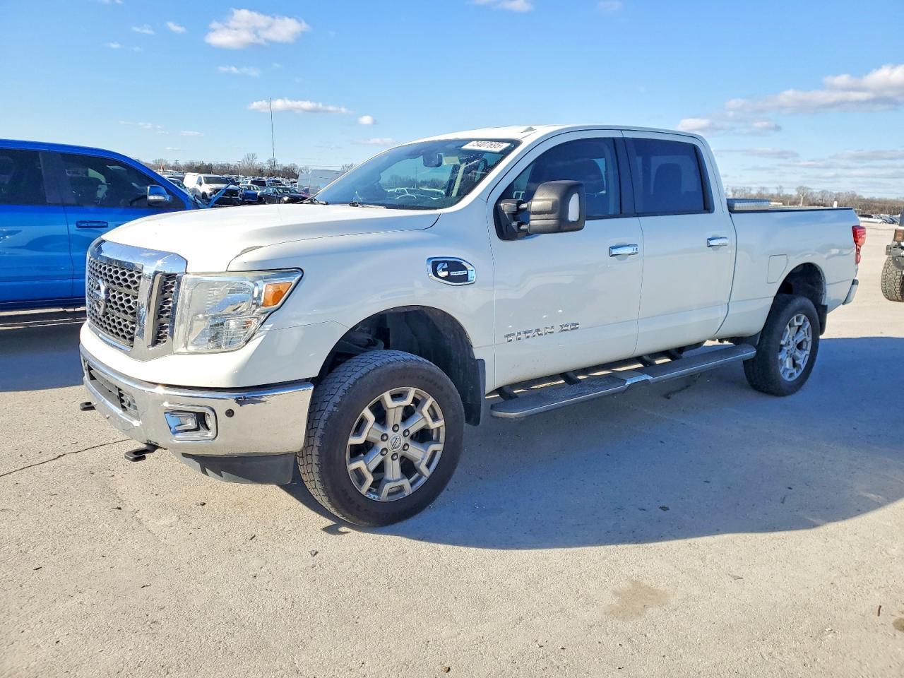2016 NISSAN Titan