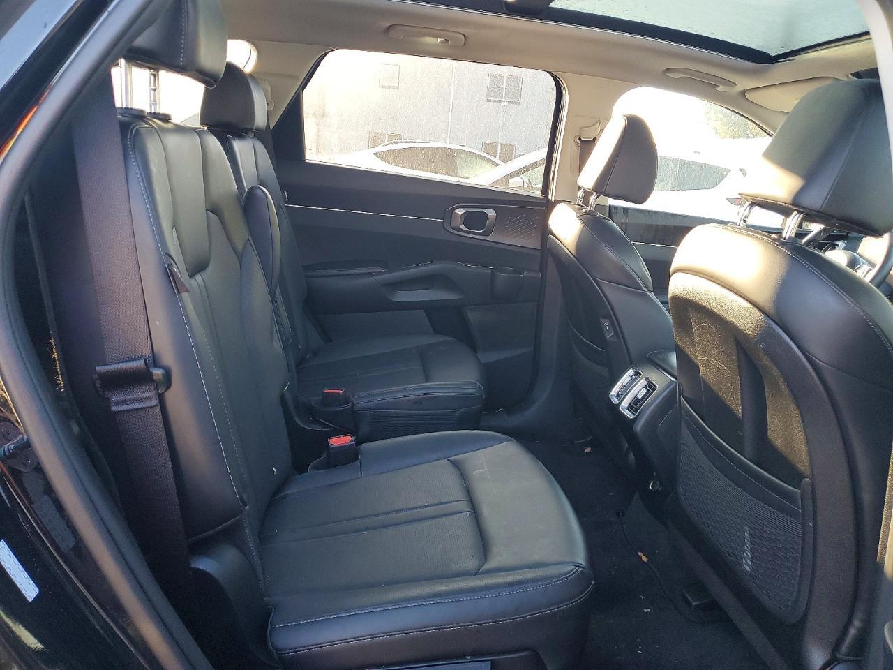 2025 KIA SORENTO