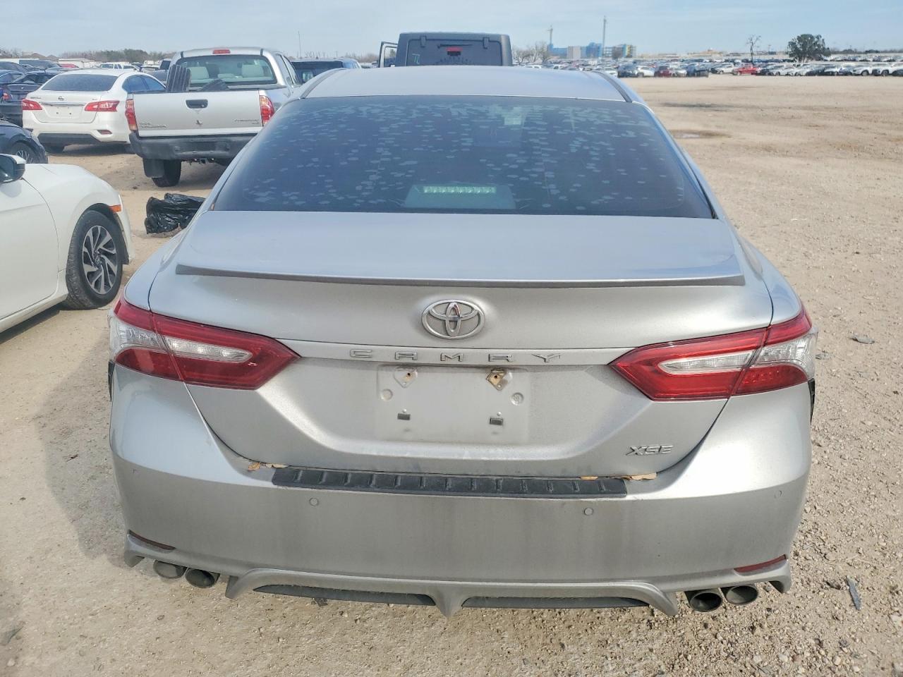 2018 TOYOTA CAMRY