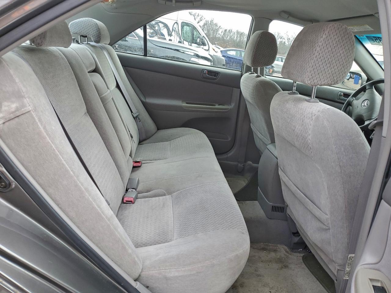 2002 TOYOTA CAMRY