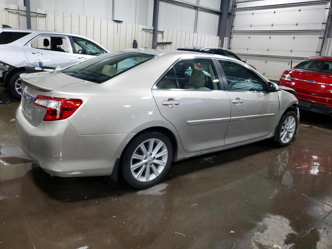 2013 TOYOTA CAMRY