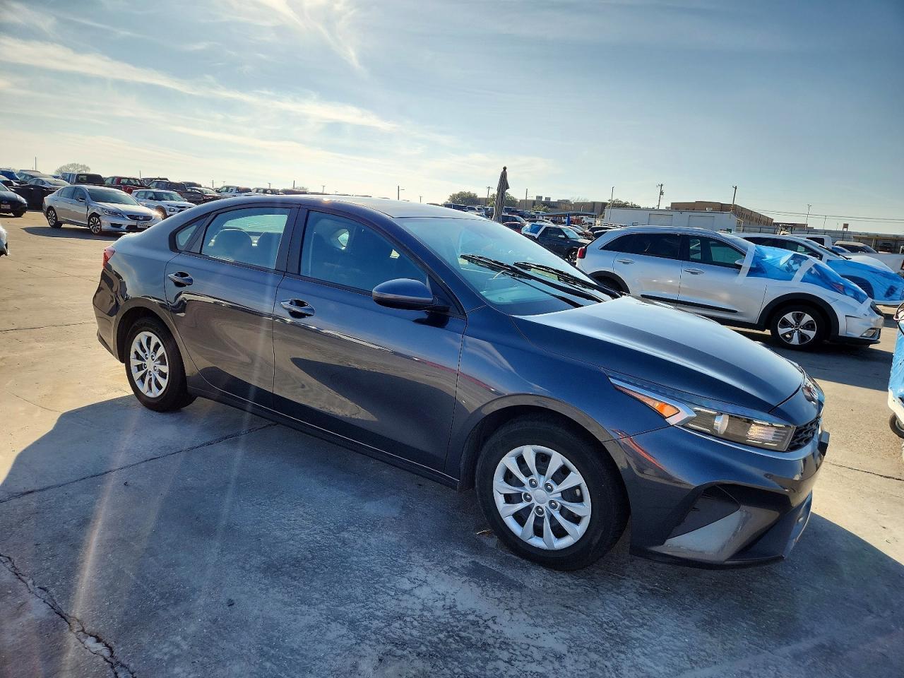2023 KIA FORTE
