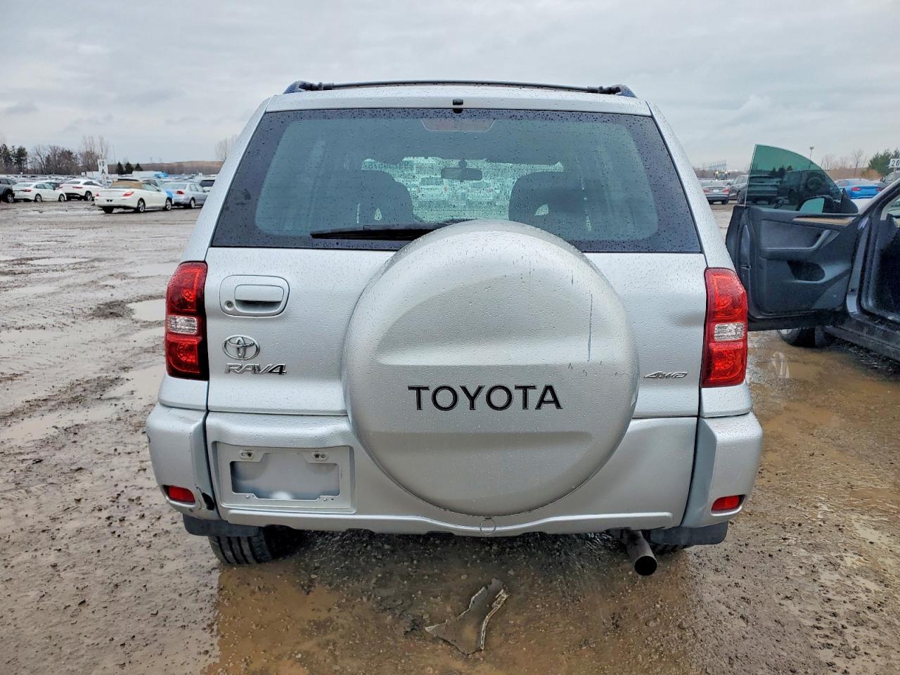 2004 TOYOTA RAV4
