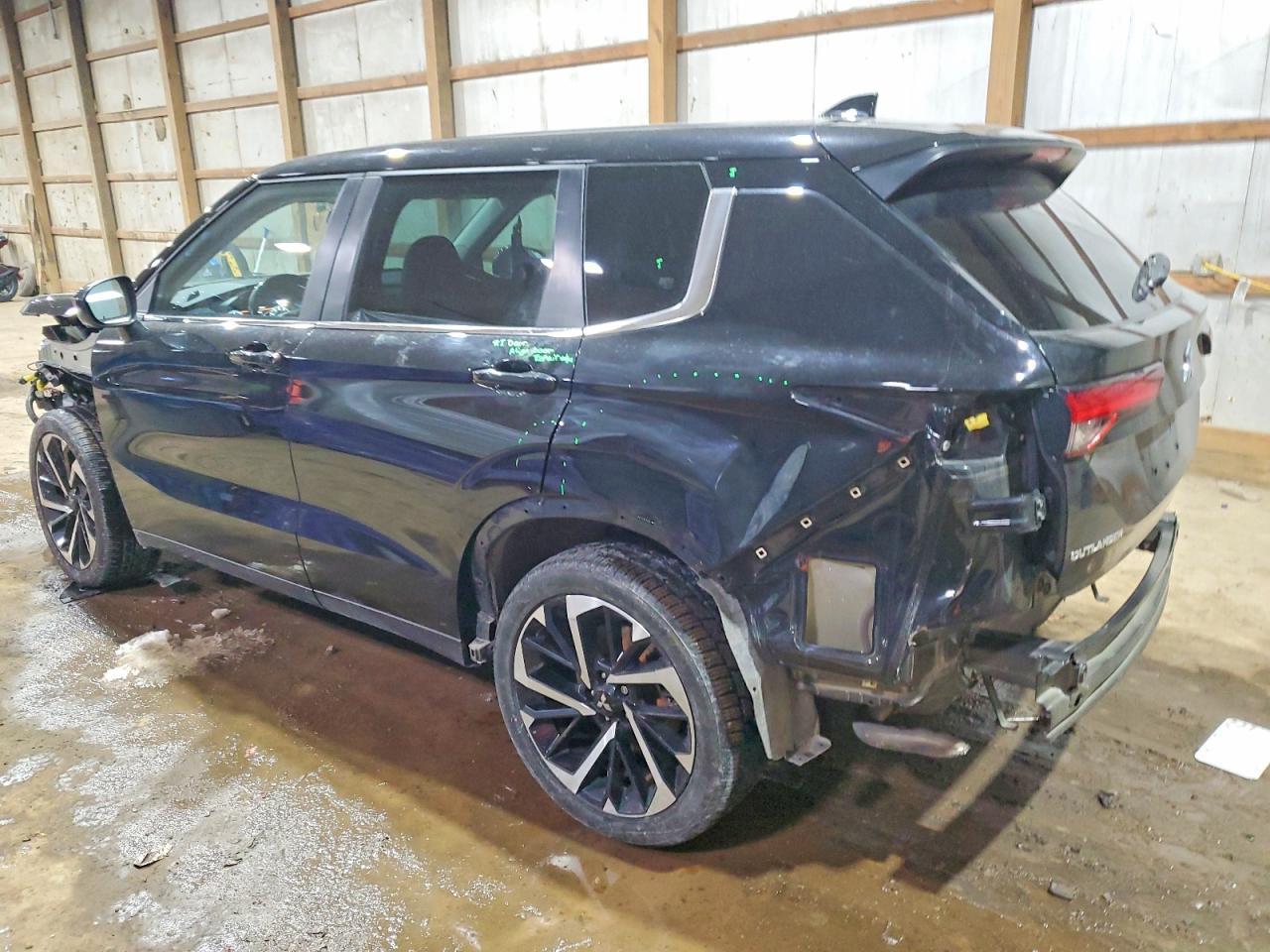 2023 MITSUBISHI outlander