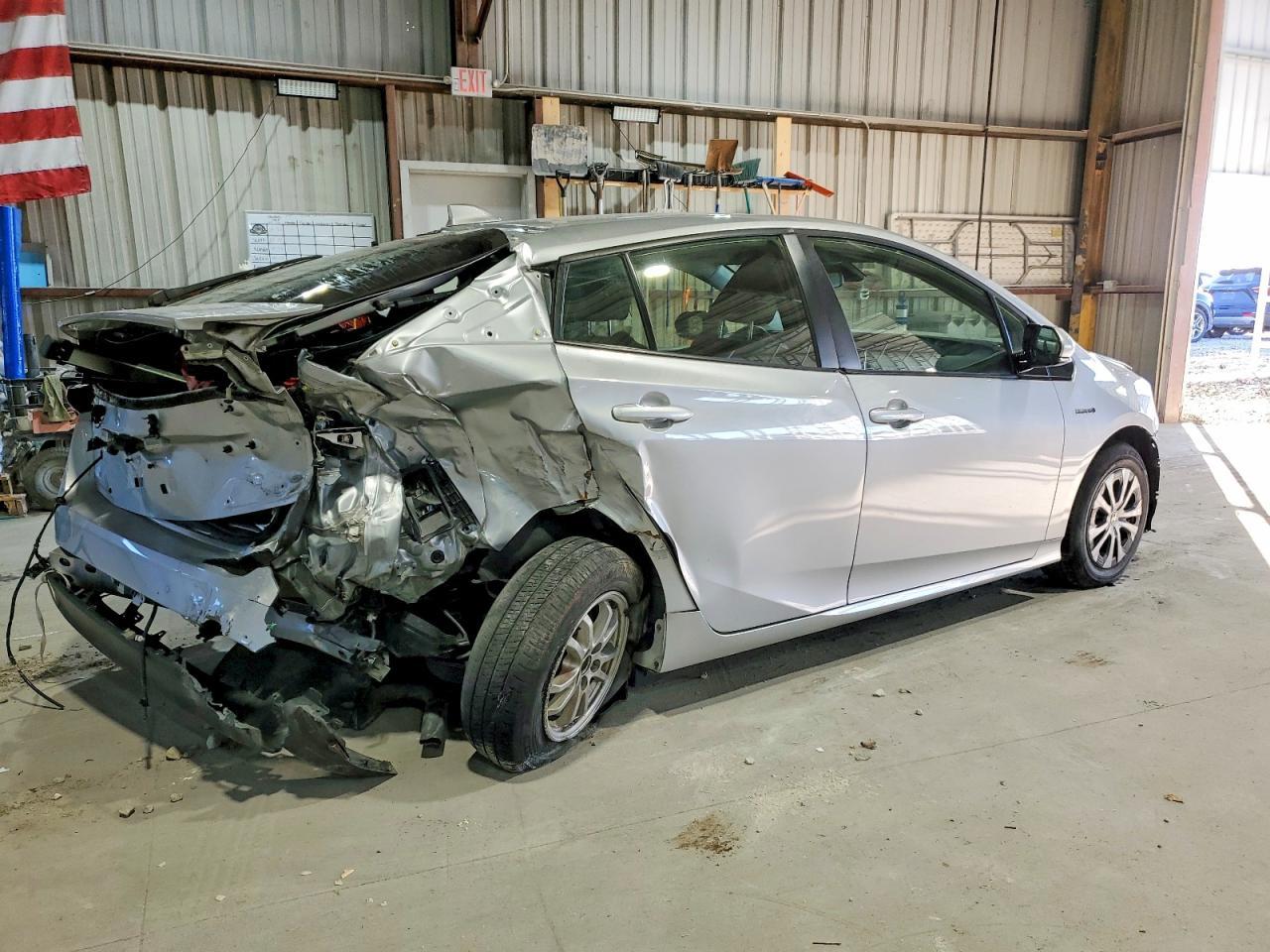 2020 TOYOTA PRIUS