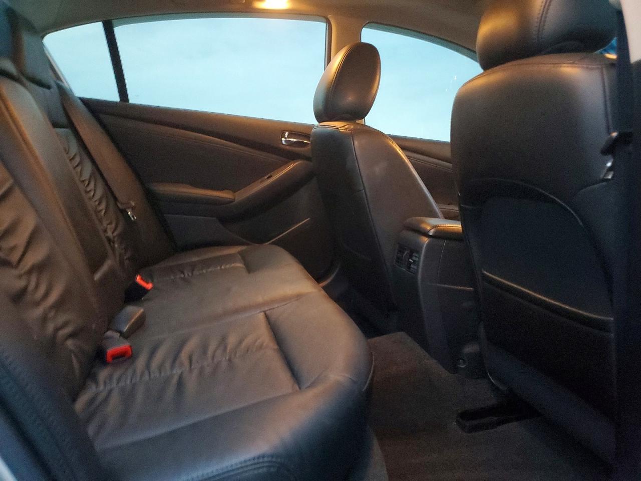 2011 NISSAN ALTIMA