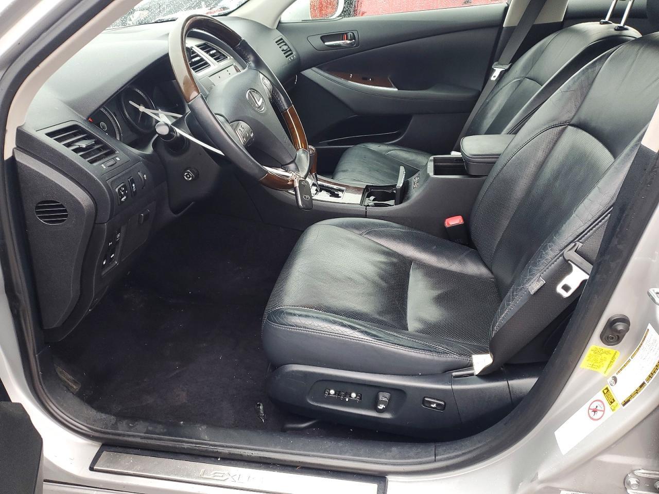 2011 LEXUS ES 350