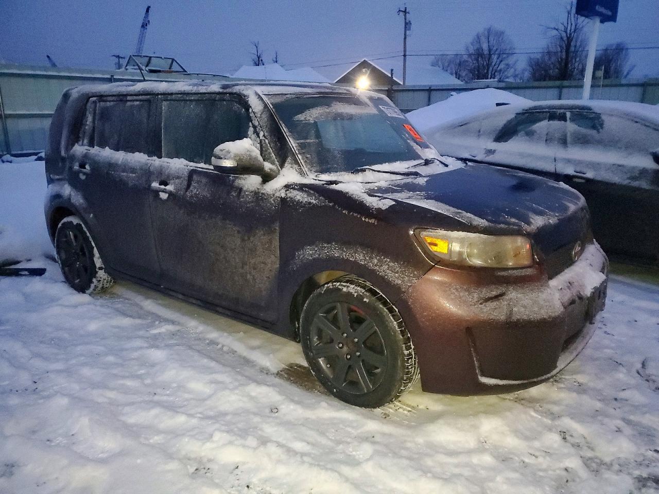 2010 TOYOTA SCION