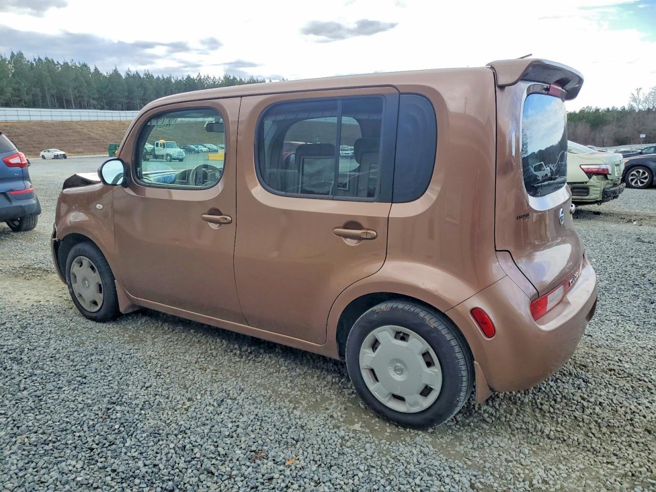 2012 NISSAN CUBE