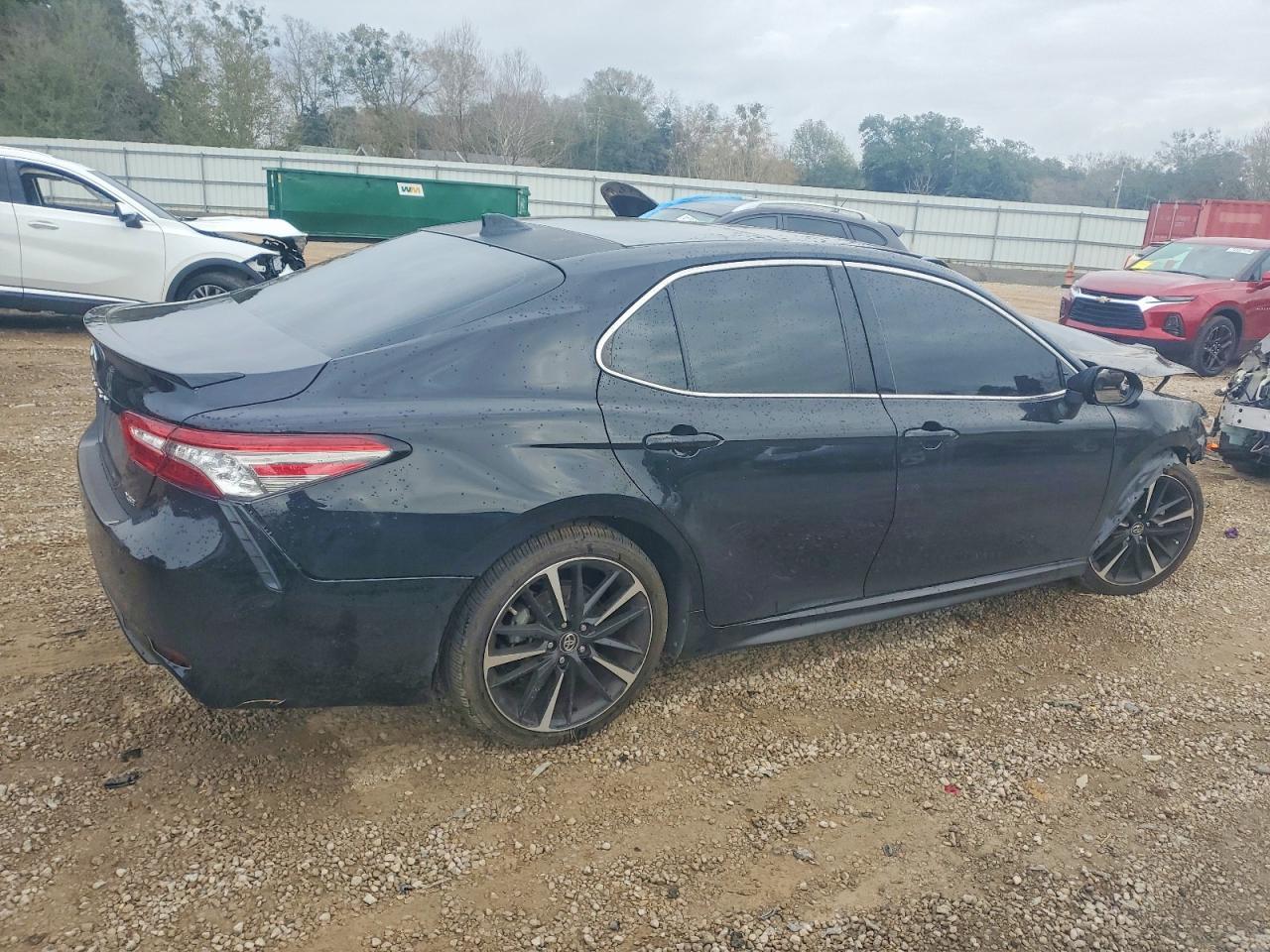 2019 TOYOTA CAMRY