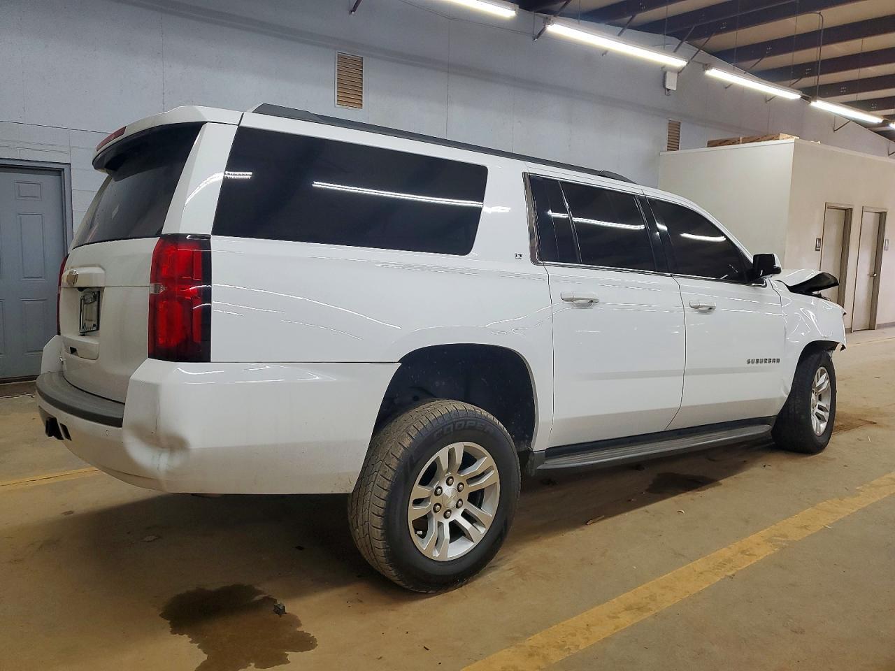 2017 CHEVROLET Suburban